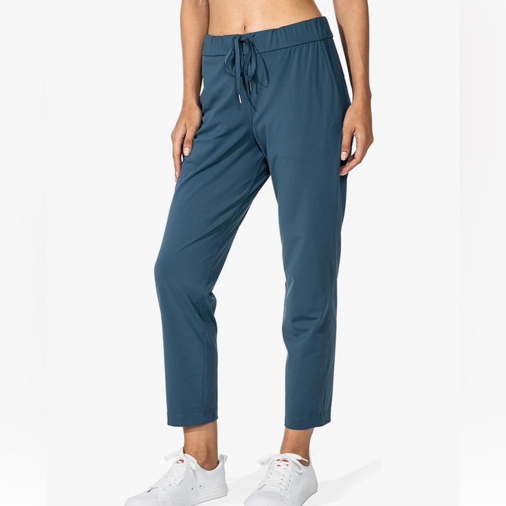 NWOT women’s athletic ankle sweatpants, Indigo blue, size L